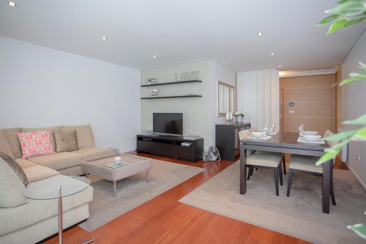 Liiiving In Porto - Balcony Dragao View Apartment Luaran gambar
